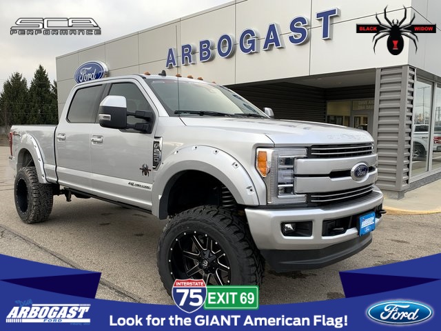 New 2019 Ford F-250SD Lariat Black Widow Lifted Truck 4D Crew Cab in