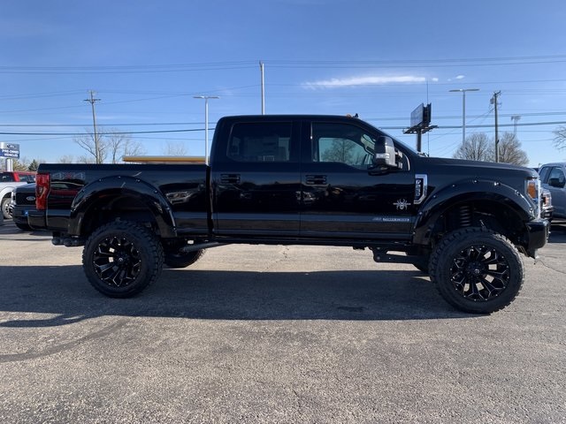 New 2019 Ford F-250SD Lariat Black Widow Lifted Truck 4D Crew Cab in ...